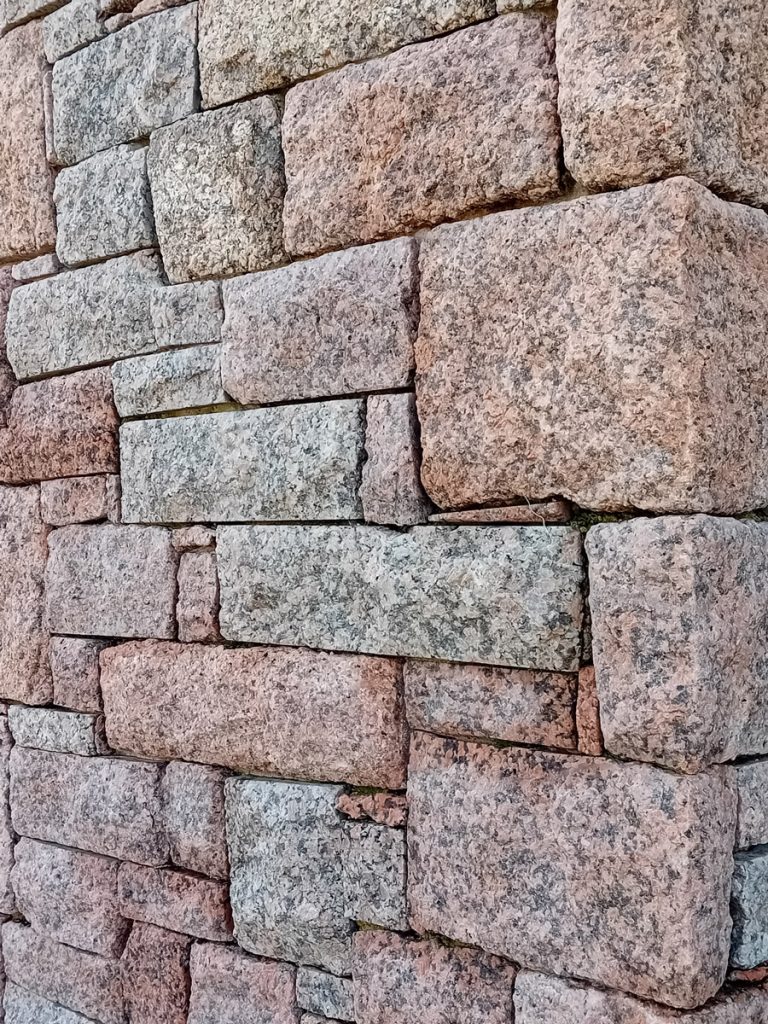 Sablage sur Granit Rose Breton